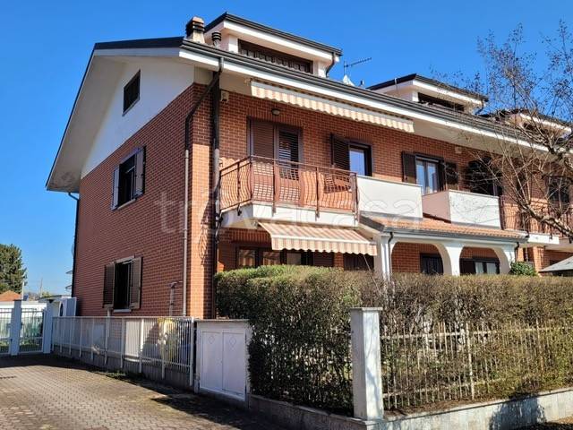 casa indipendente in vendita a Leinì