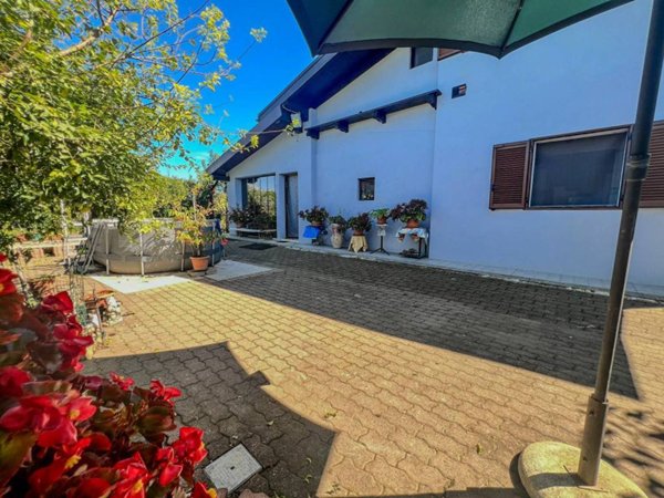 casa indipendente in vendita a Leinì