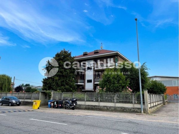 appartamento in vendita a Leinì in zona Fornacino