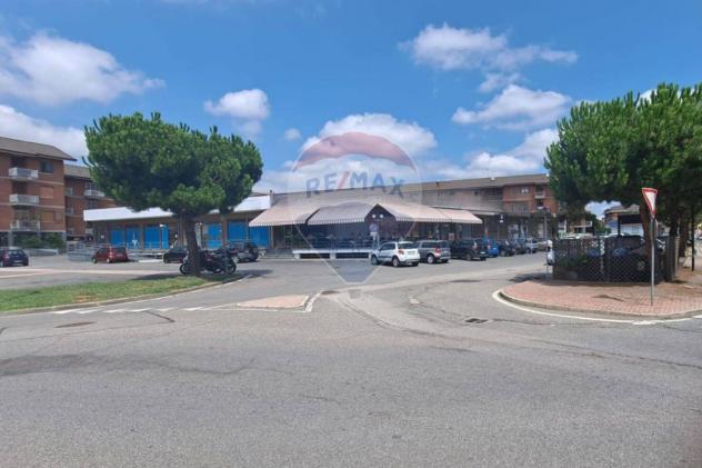 negozio in vendita a Leinì