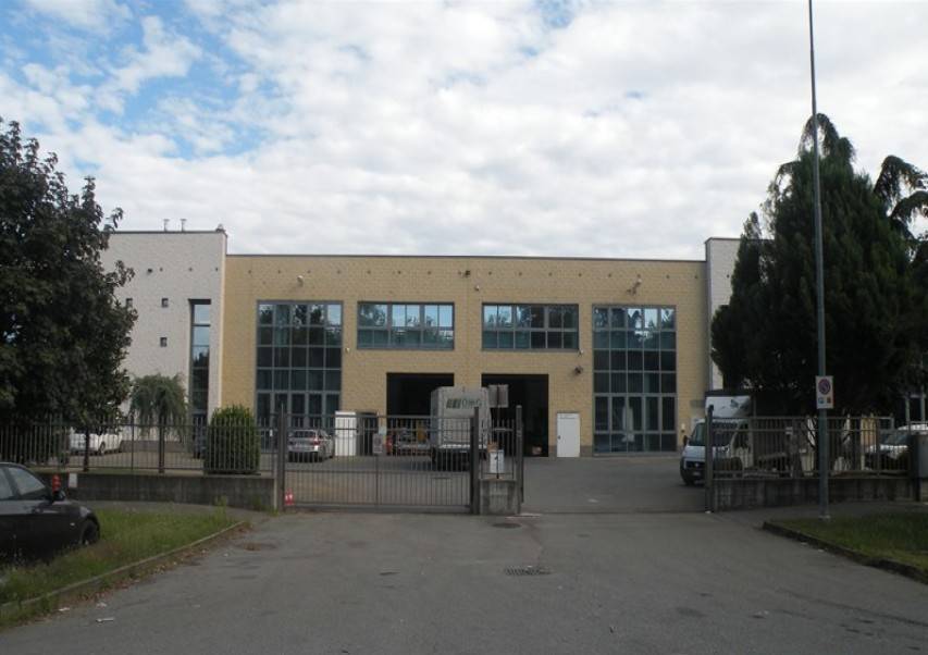 capannone in vendita a Leinì in zona Fornacino