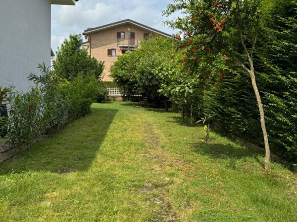 casa indipendente in vendita a Leinì