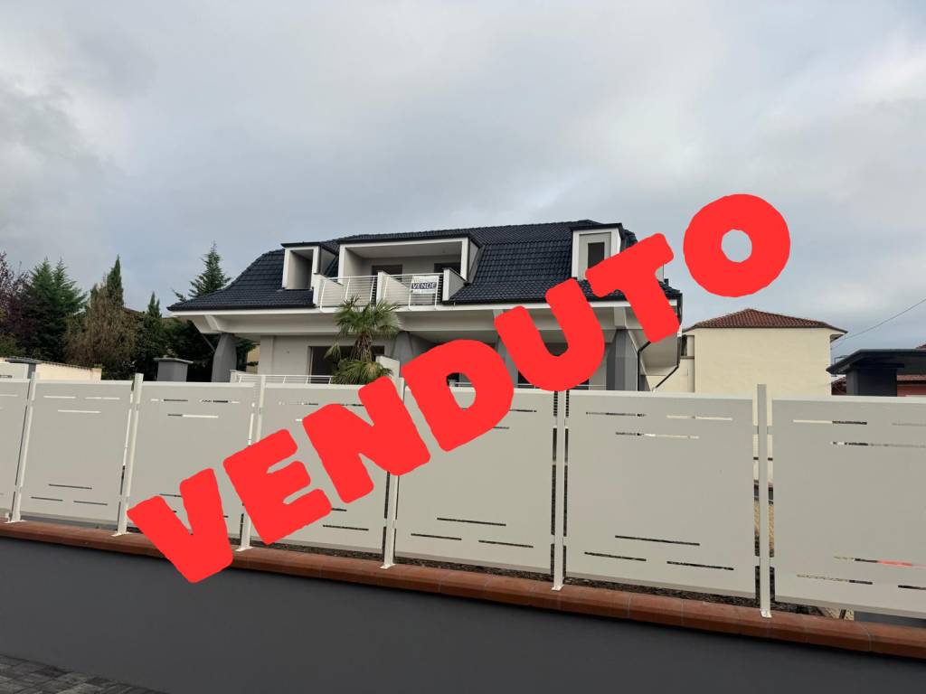 casa indipendente in vendita a Leinì