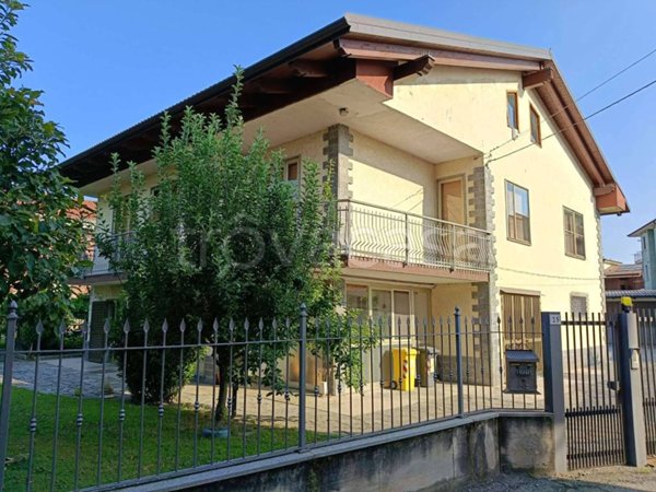 casa indipendente in vendita a Leinì