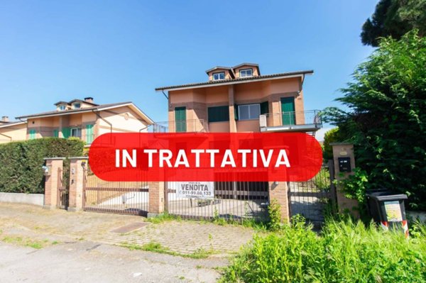 casa indipendente in vendita a Leinì in zona Fornacino