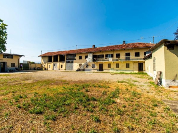 intera palazzina in vendita a Leinì