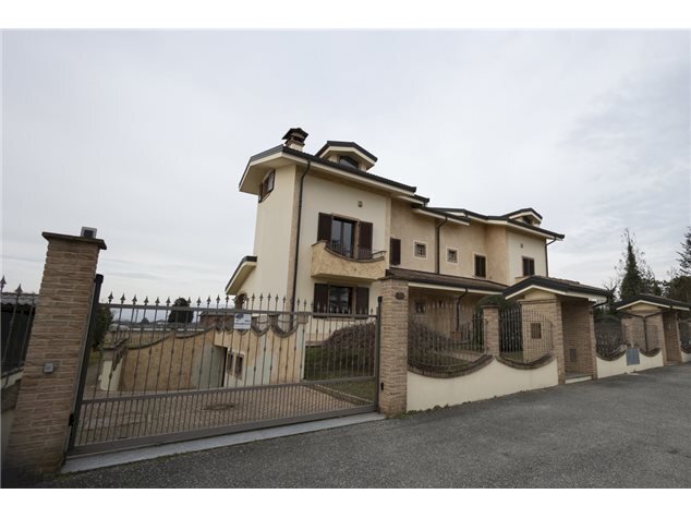casa indipendente in vendita a Leinì