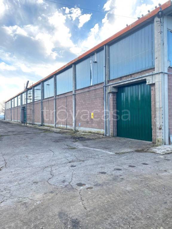 locale commerciale in vendita a Leinì