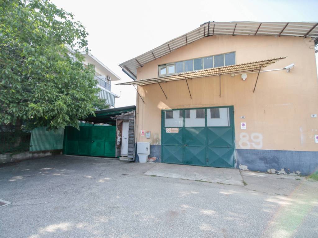 ufficio in vendita a Leinì in zona Tedeschi