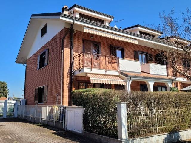 casa indipendente in vendita a Leinì