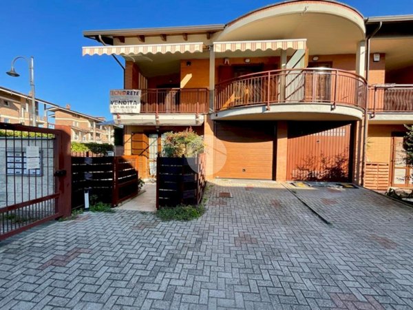 casa indipendente in vendita a Leinì