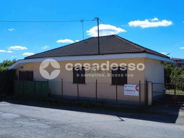 casa indipendente in vendita a Leinì