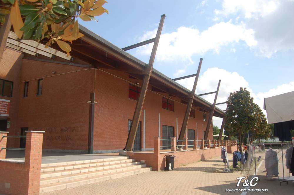 negozio in vendita a Leinì