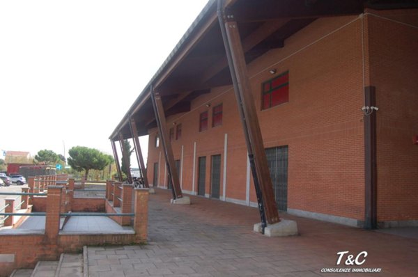 negozio in vendita a Leinì