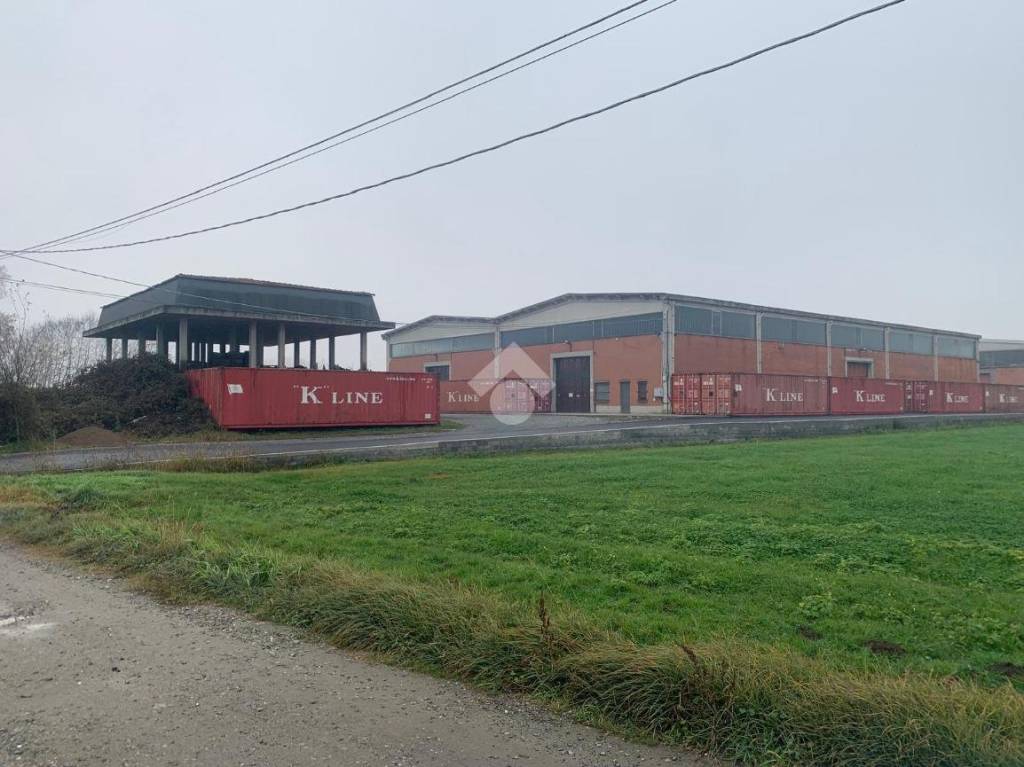 capannone in vendita a Leinì