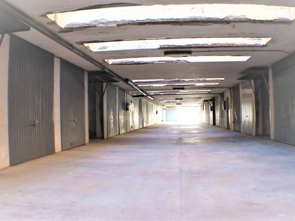 negozio in vendita a Leinì