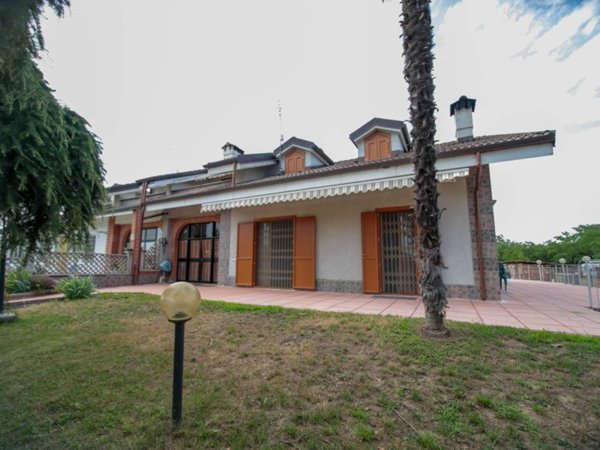 casa indipendente in vendita a Leinì
