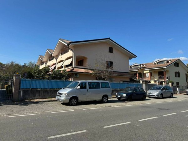 casa indipendente in vendita a Leinì