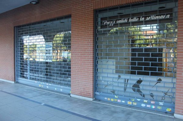 negozio in vendita a Leinì