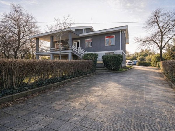 casa indipendente in vendita a Leinì