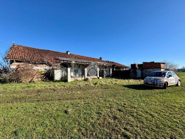 casa indipendente in vendita a Leinì in zona Tedeschi
