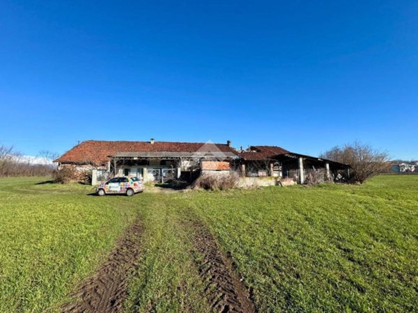 casa indipendente in vendita a Leinì in zona Tedeschi