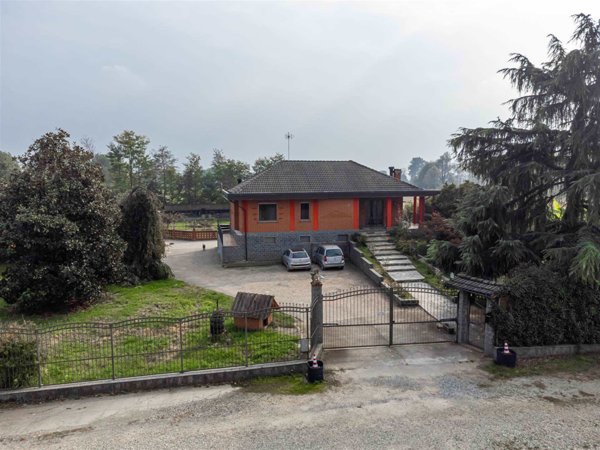 casa indipendente in vendita a Leinì