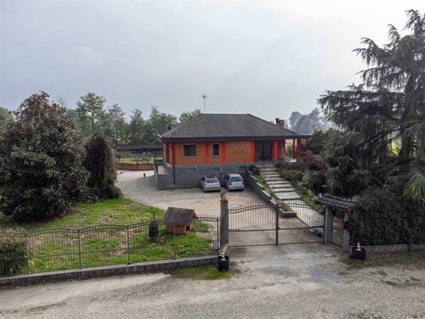 casa indipendente in vendita a Leinì