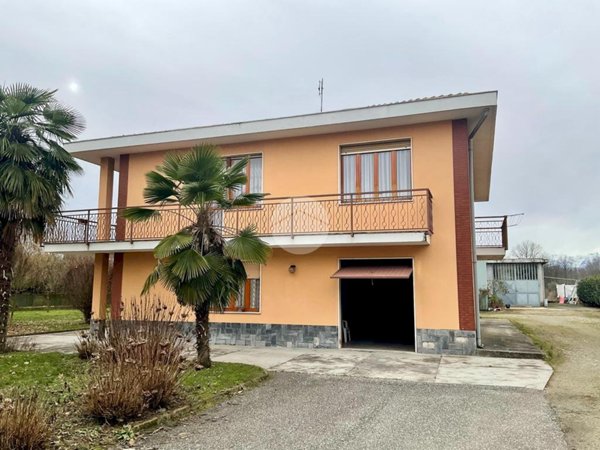 casa indipendente in vendita a Leinì