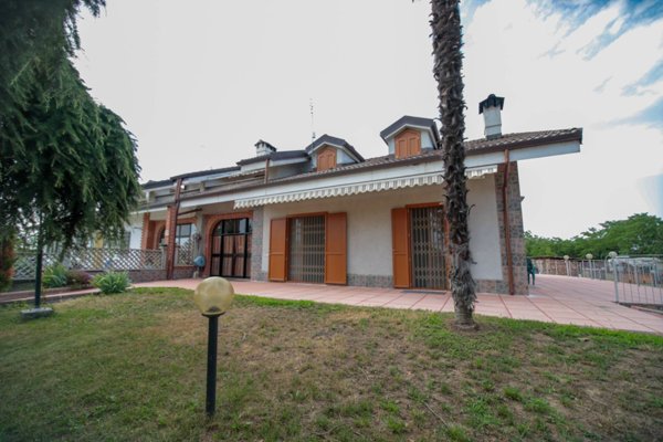 casa indipendente in vendita a Leinì