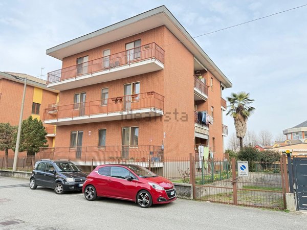 locale di sgombero in vendita a Leinì