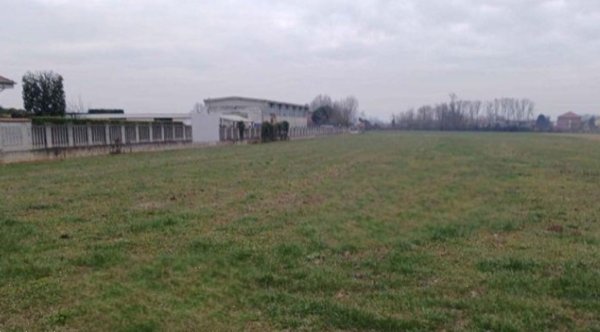 terreno edificabile in vendita a Leinì