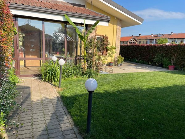 casa indipendente in vendita a Leinì