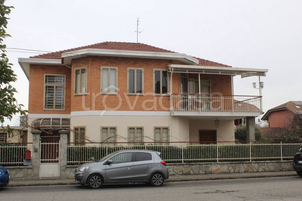 casa indipendente in vendita a Leinì
