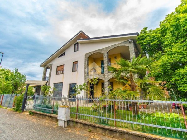 casa indipendente in vendita a Leinì
