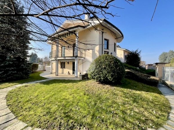 casa indipendente in vendita a Leinì