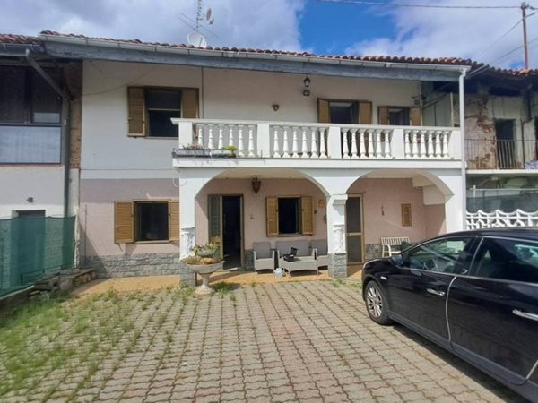 casa indipendente in vendita a Leinì in zona Tedeschi