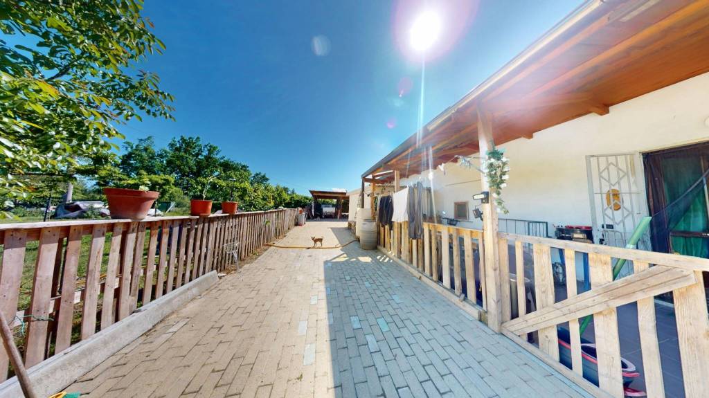 casa indipendente in vendita a Leinì in zona Tedeschi