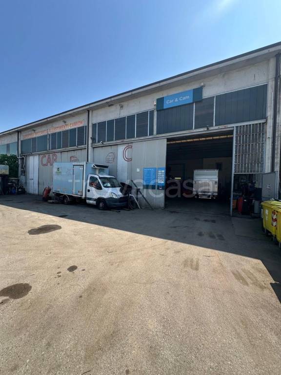 appartamento in vendita a Leinì in zona Fornacino