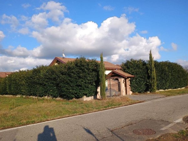 casa indipendente in vendita a Leinì in zona Tedeschi