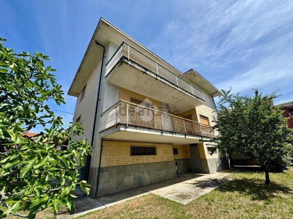 casa indipendente in vendita a Leinì