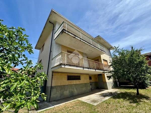 casa indipendente in vendita a Leinì in zona Mappano di Leinì