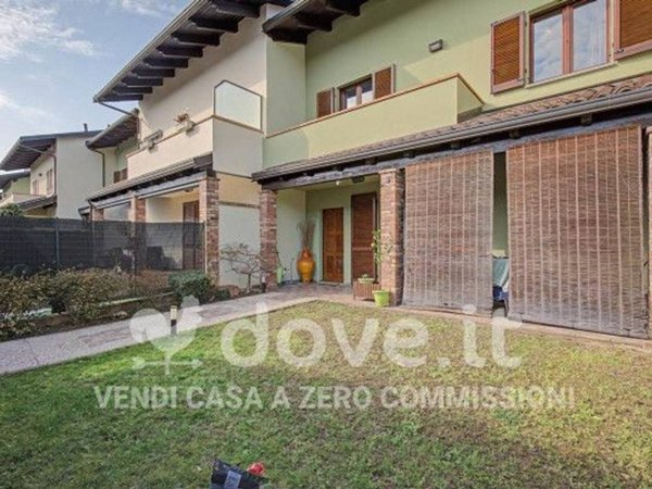 casa indipendente in vendita a Leinì in zona Tedeschi