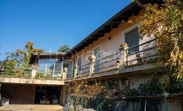 casa indipendente in vendita a Leinì in zona Tedeschi