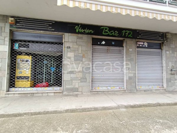 negozio in vendita a Leinì