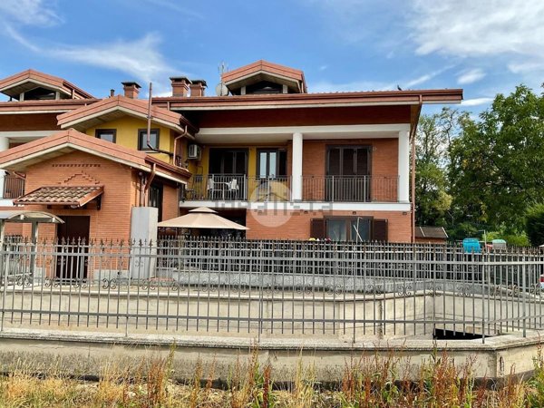 appartamento in vendita a Leinì in zona Tedeschi