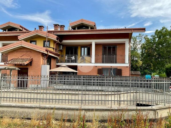appartamento in vendita a Leinì in zona Tedeschi