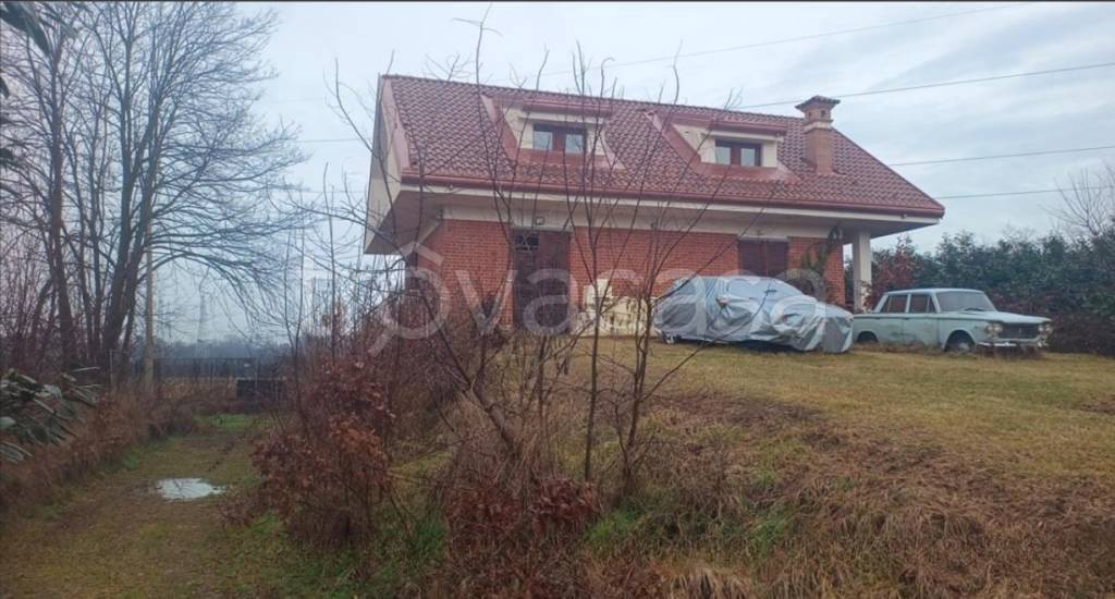 casa indipendente in vendita a Leinì in zona Tedeschi