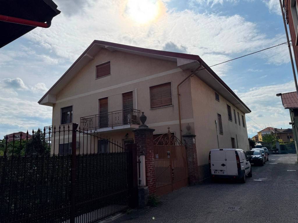 appartamento in vendita a Leinì in zona Mappano di Leinì