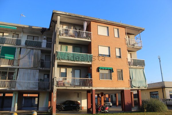 appartamento in vendita a Leinì in zona Tedeschi